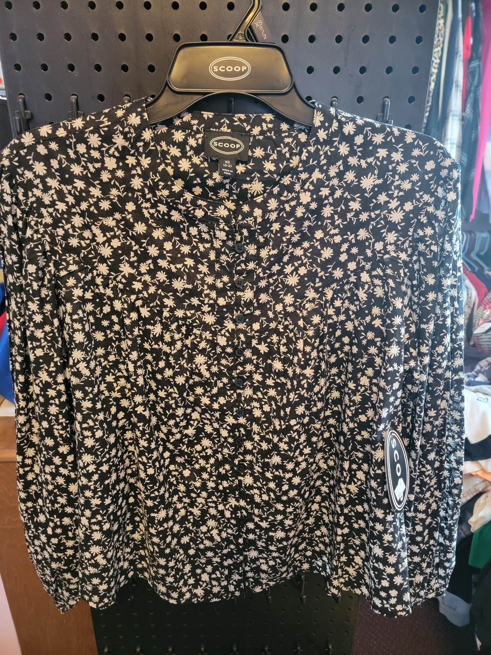 Scoop Black Floral Button-Front Women's Blouse